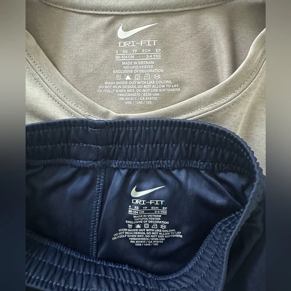 Nike Boys 2PC Dri-FIT Athletic Set Size 4 Gray Swoosh Shirt Navy Shorts NWT
